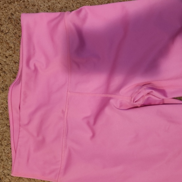 EUC Fabletics High Waisted Ultracool Cropped Leggings - Picture 2 of 11